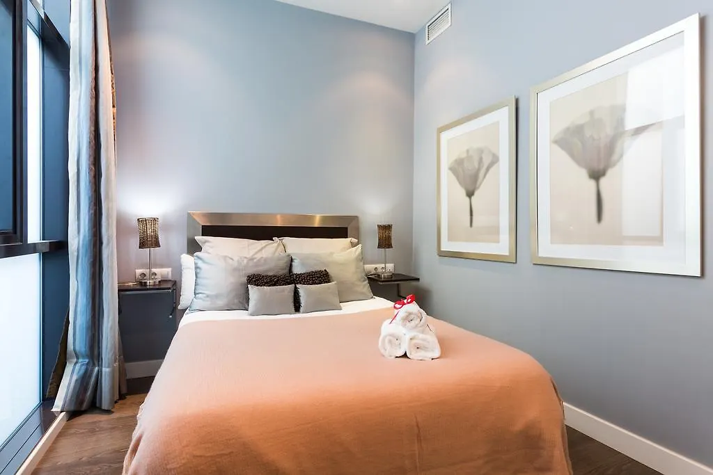Mint Urban Suites Cosmopolitan Apartment Seville