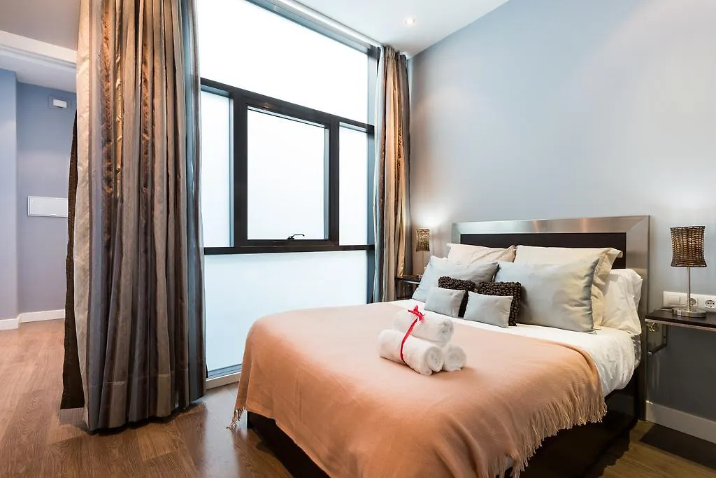 Mint Urban Suites Cosmopolitan Apartment Seville