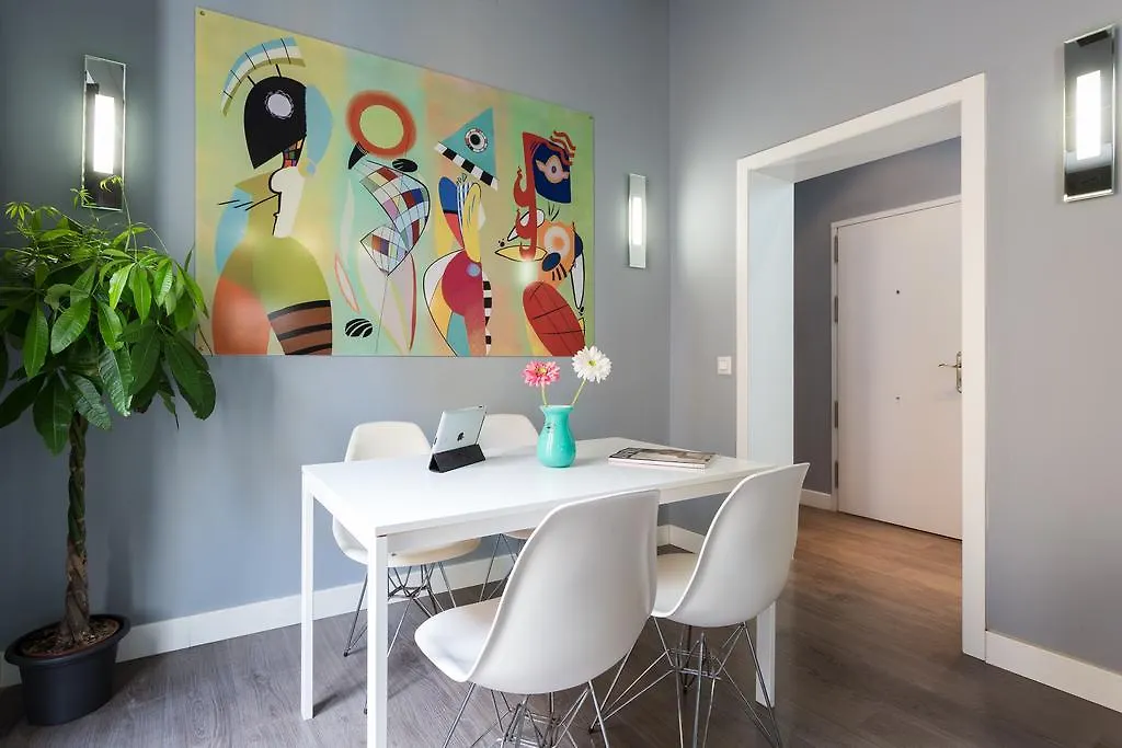 Mint Urban Suites Cosmopolitan Apartment 세비야 0*,  스페인